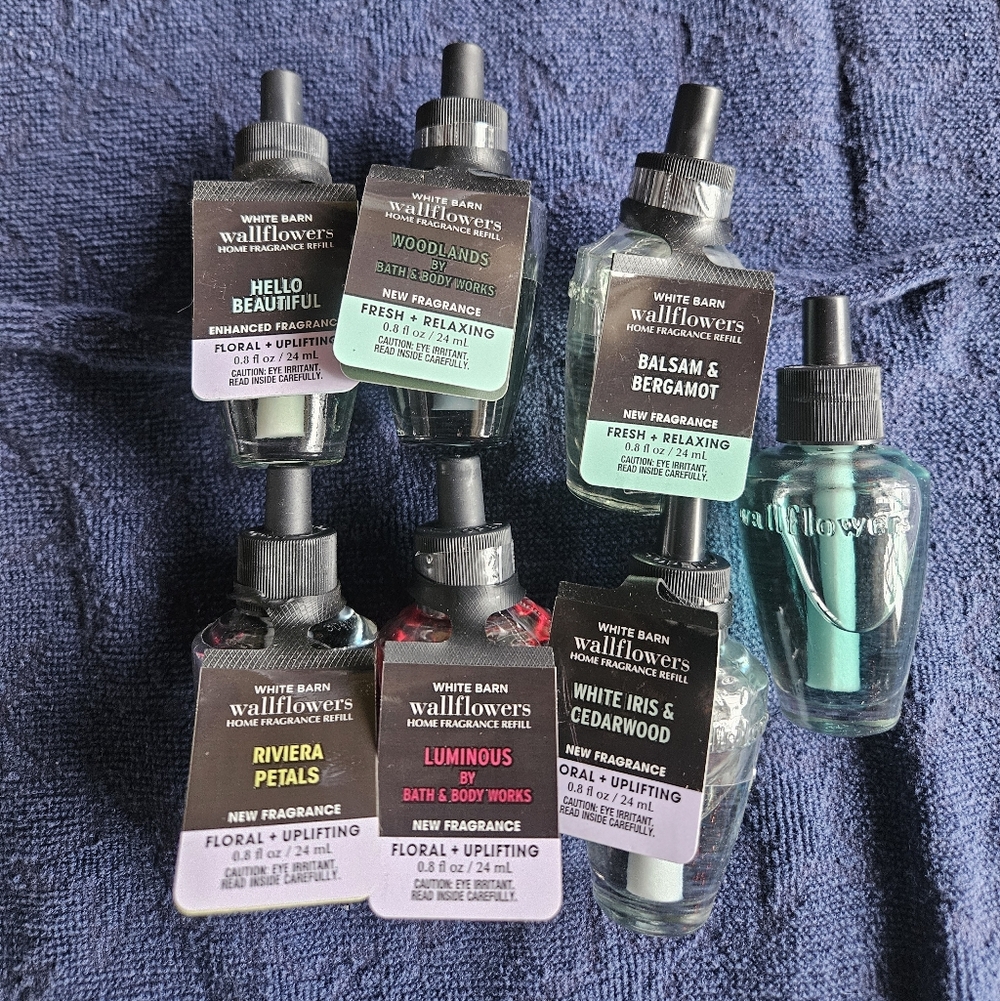 6 Bath & Body Works White Barn Wallflowers Fragrance Refill With 1 Free